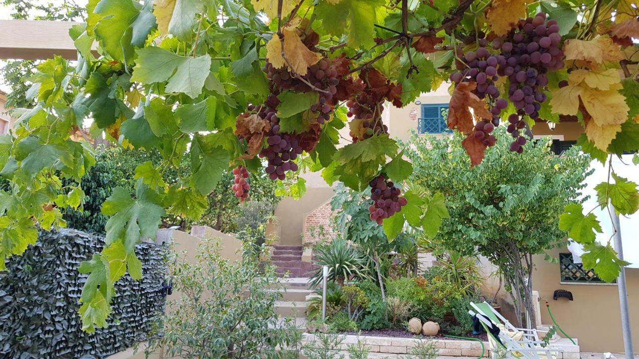 Piero'S Apartment كاربونيا المظهر الخارجي الصورة