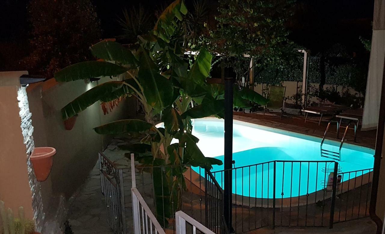 Piero'S Apartment كاربونيا المظهر الخارجي الصورة