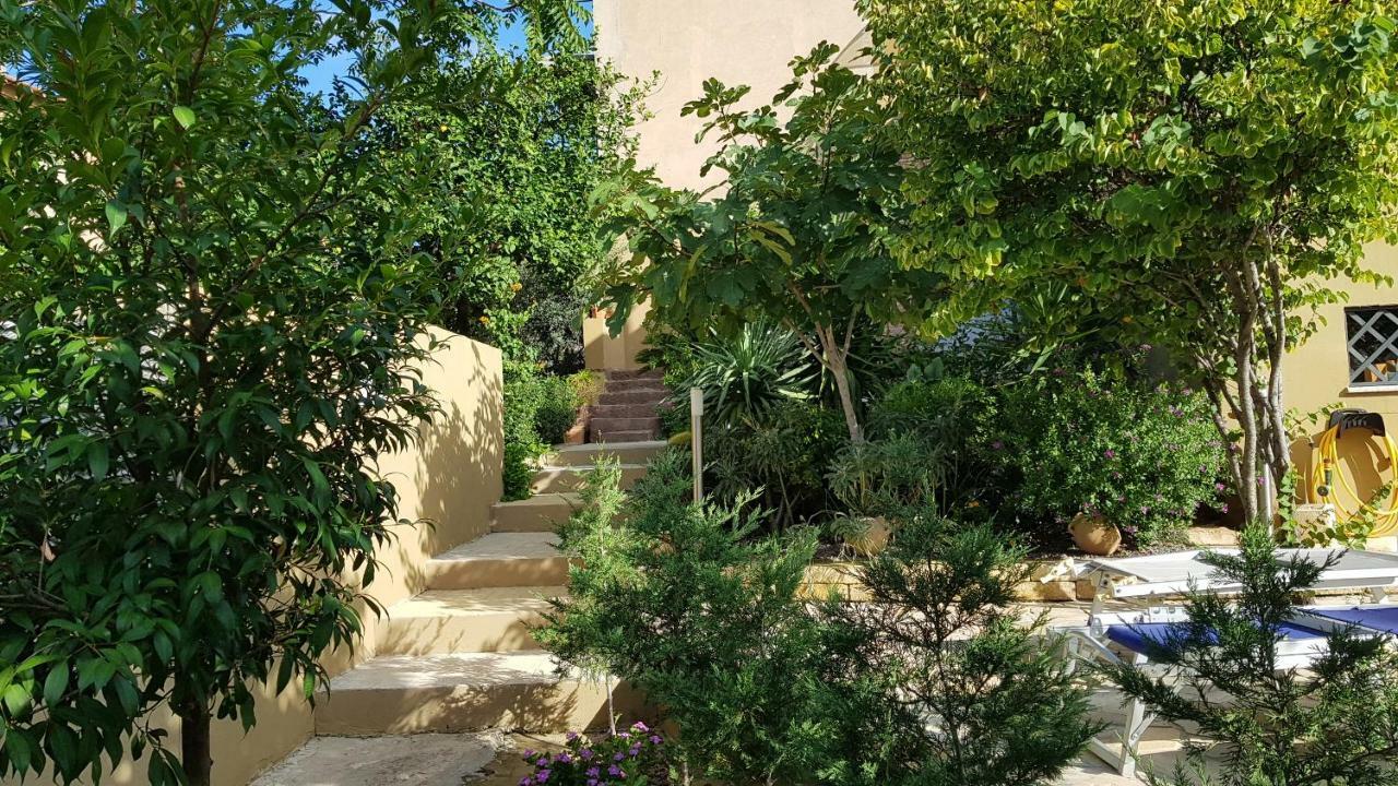 Piero'S Apartment كاربونيا المظهر الخارجي الصورة