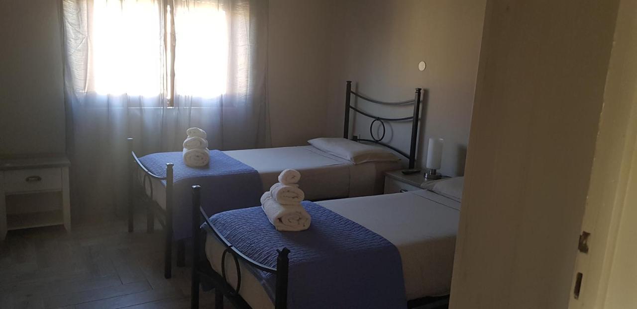 Piero'S Apartment كاربونيا المظهر الخارجي الصورة